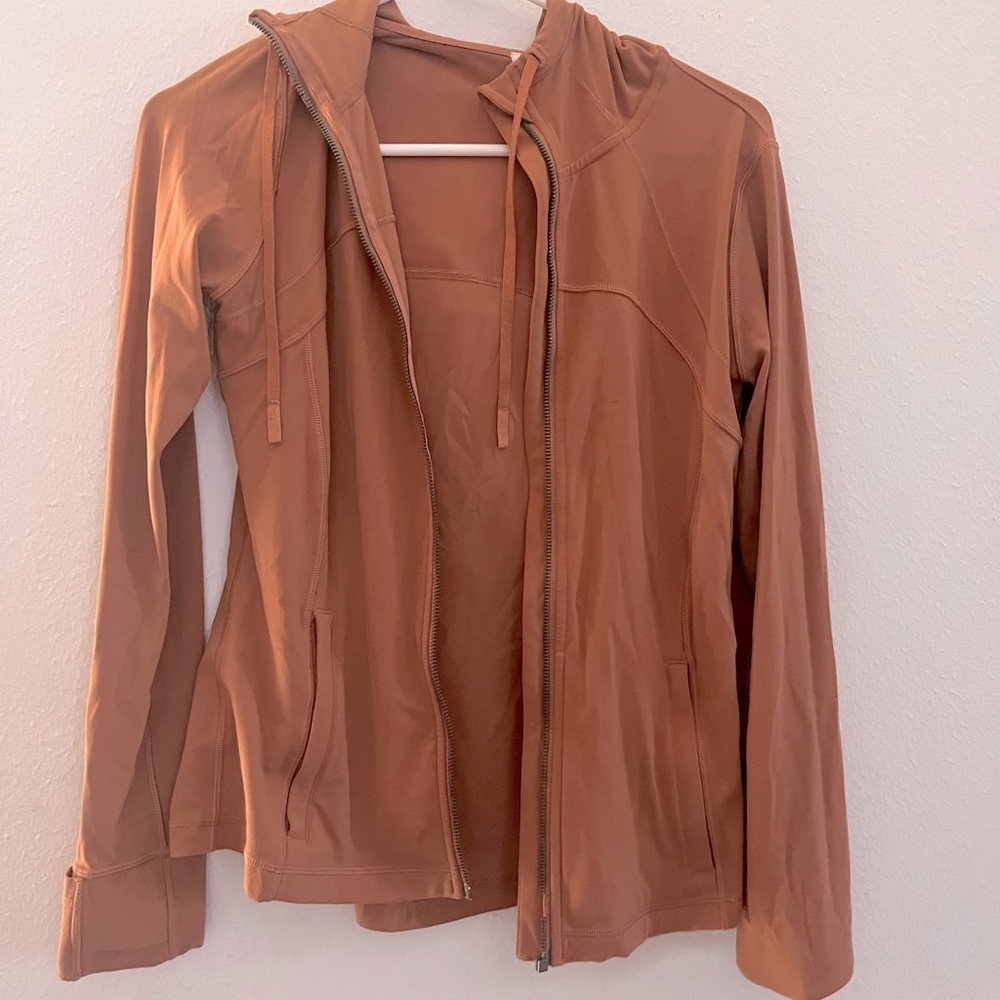 Lulu lemon hoodie / doesn’t zip / brownish pink /